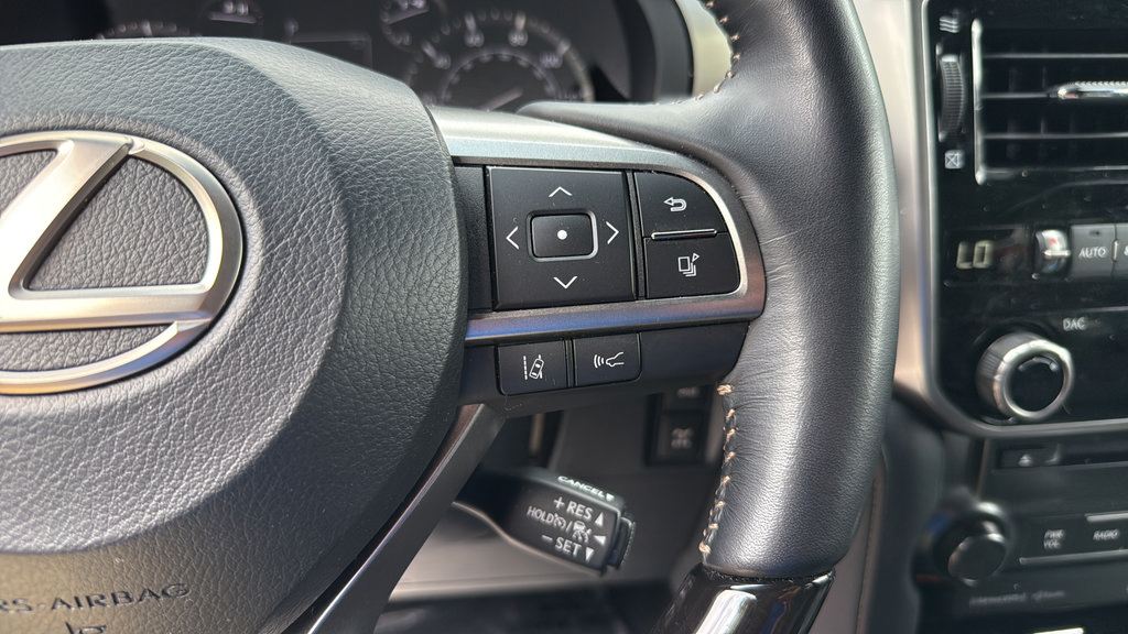 Used 2023 Lexus GX 460 Premium AWD/4WD image 25