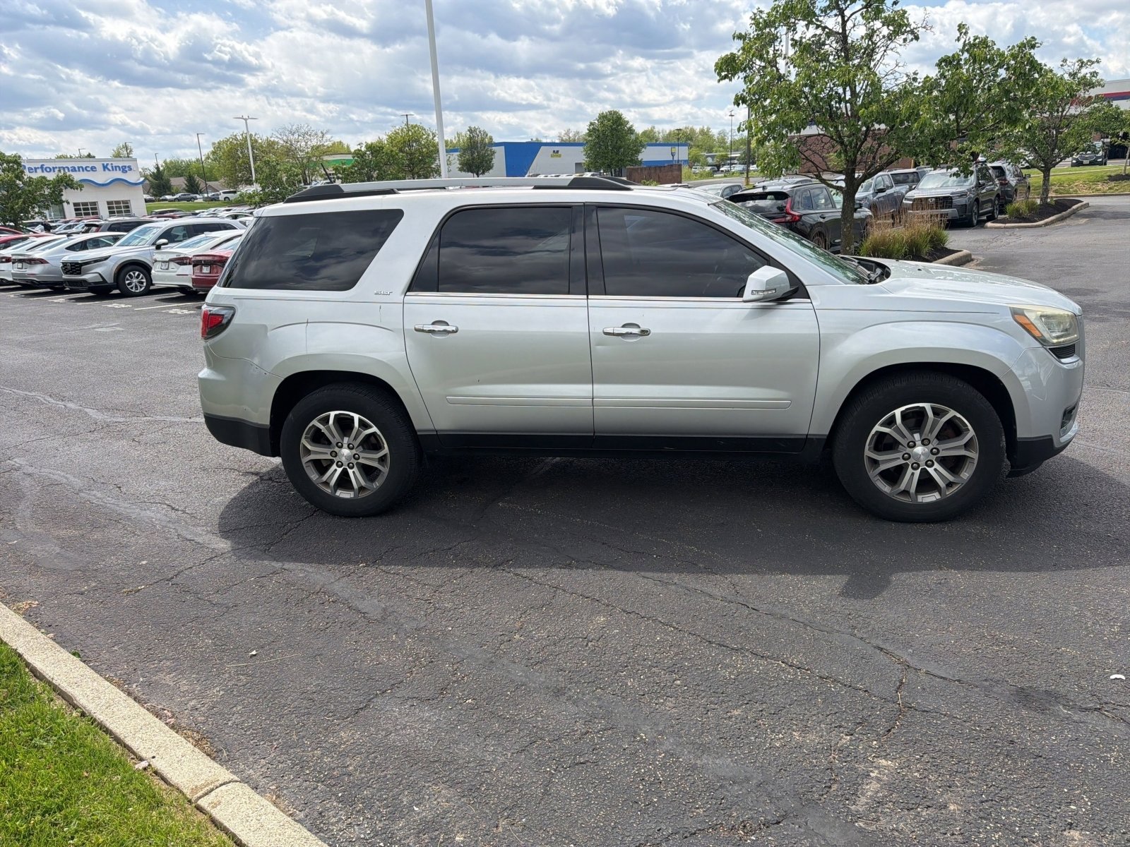 Used 2016 GMC Acadia SLT w/ Open Road Package AWD/4WD image 17