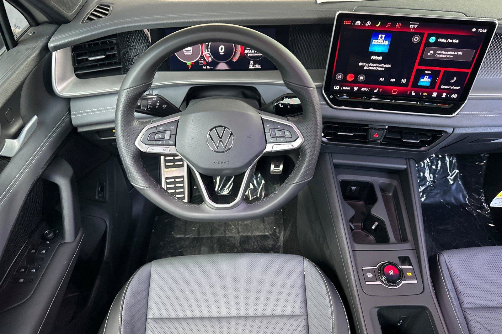 New 2026 Volkswagen Tiguan SE R-Line FWD image 13
