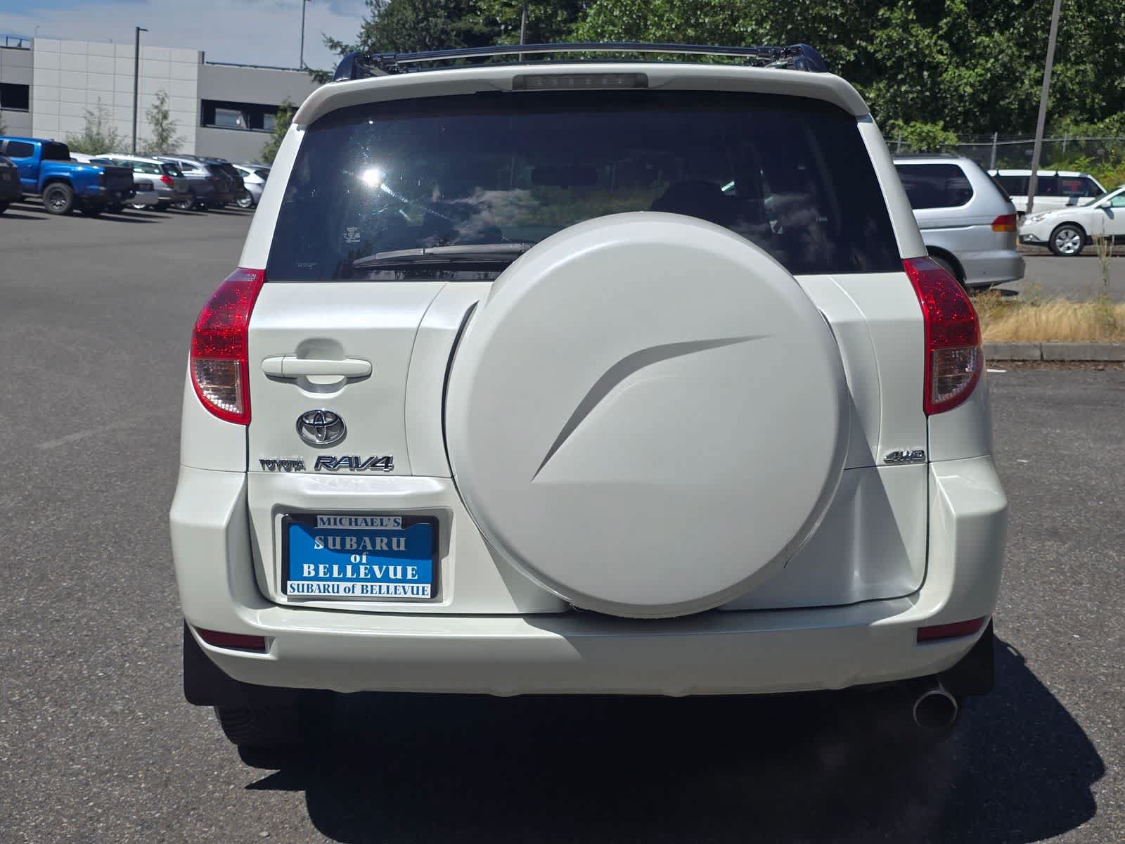 Used 2007 Toyota RAV4 Limited AWD/4WD image 5