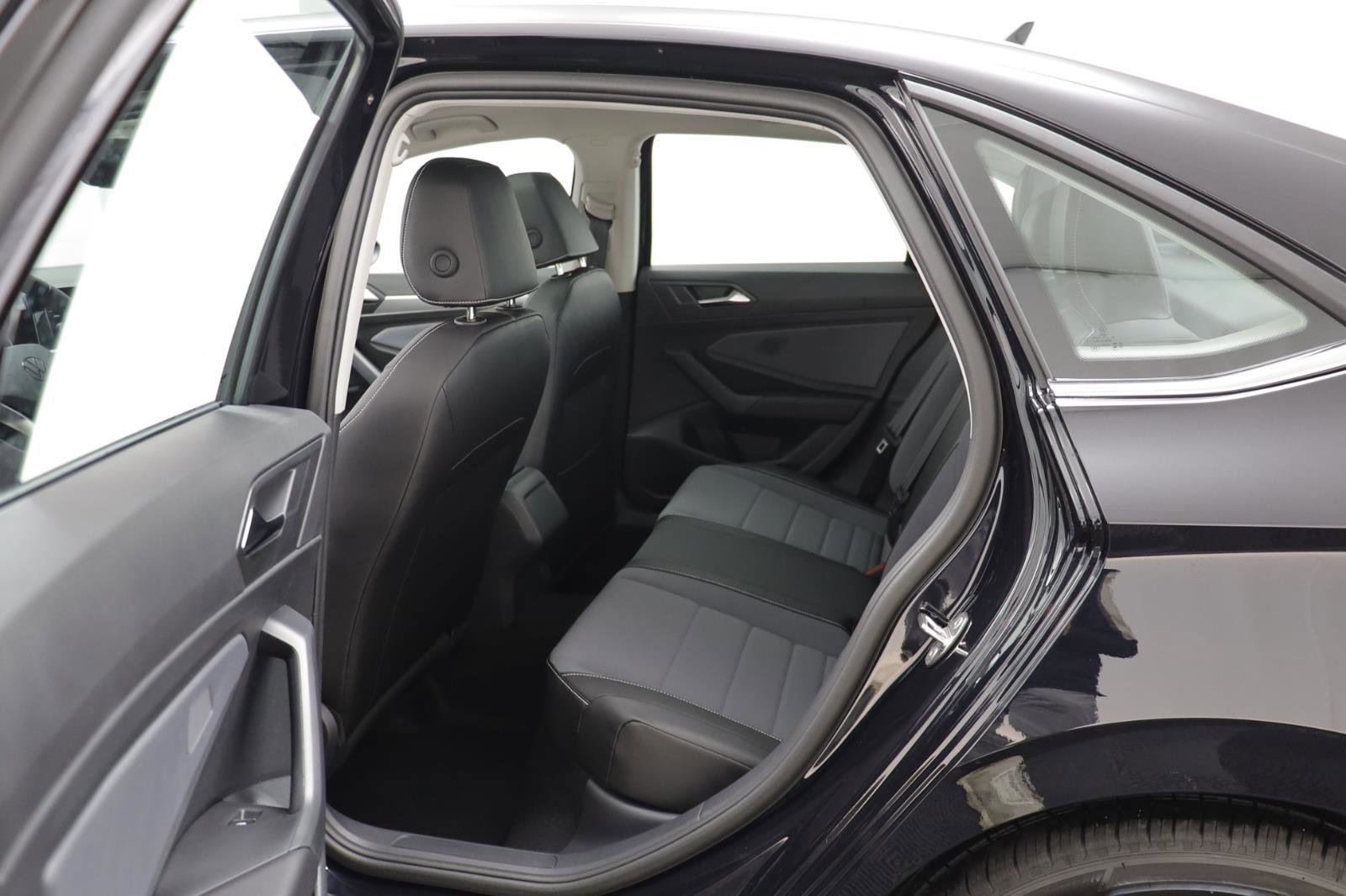 New 2026 Volkswagen Jetta SE image 13