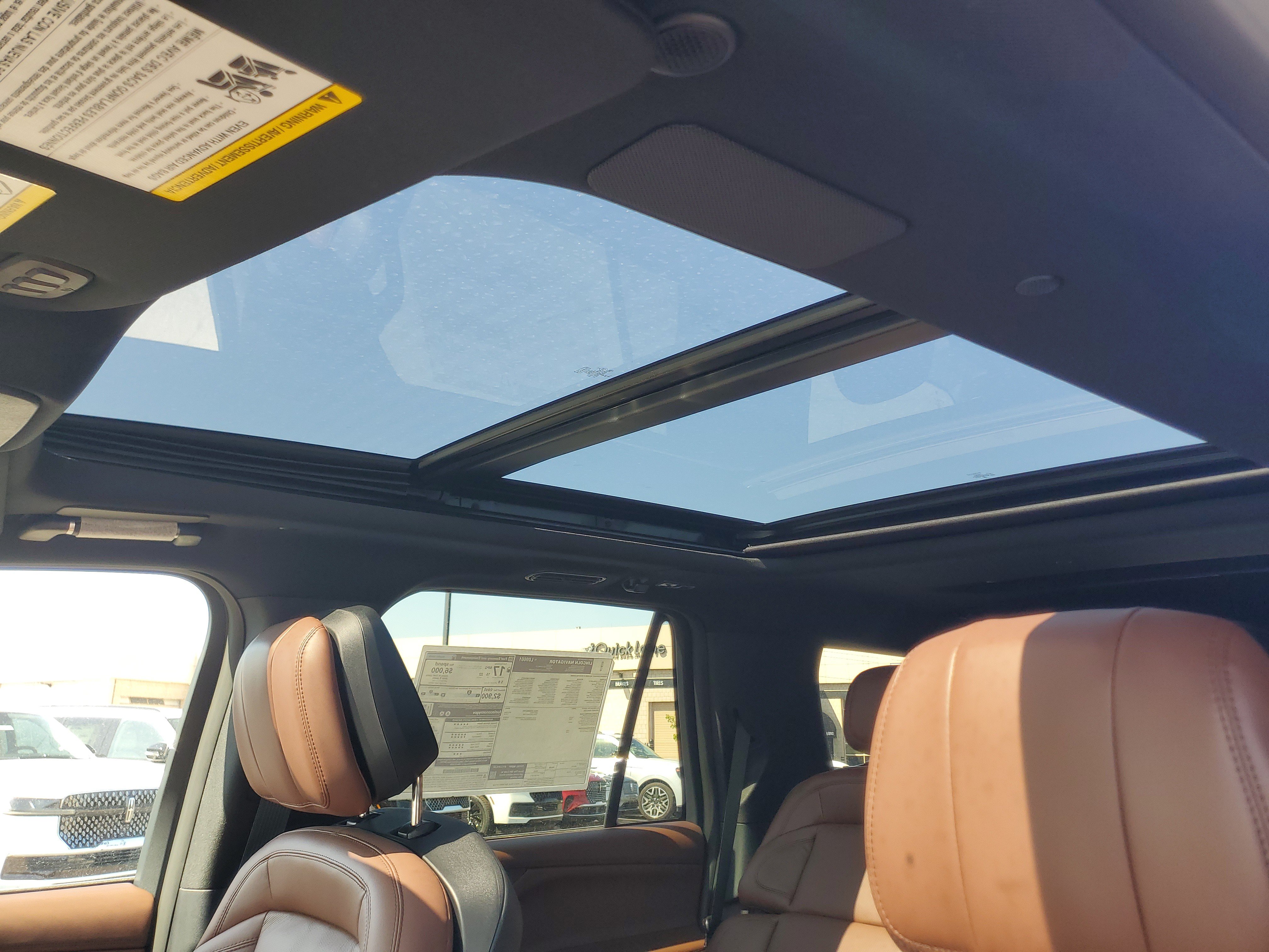 New 2026 Lincoln Navigator Reserve AWD/4WD image 11