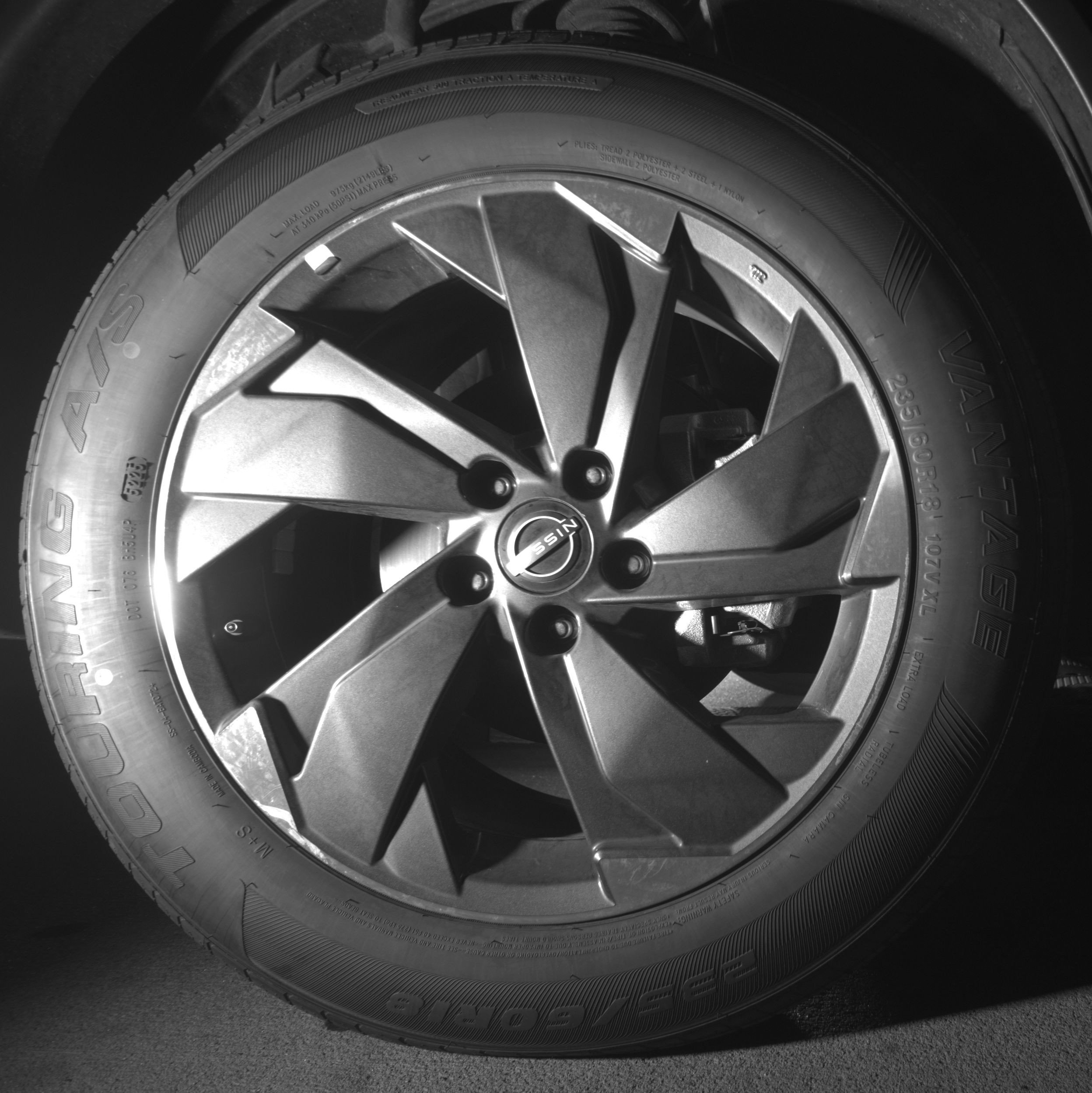 Used 2025 Nissan Rogue SV image 13