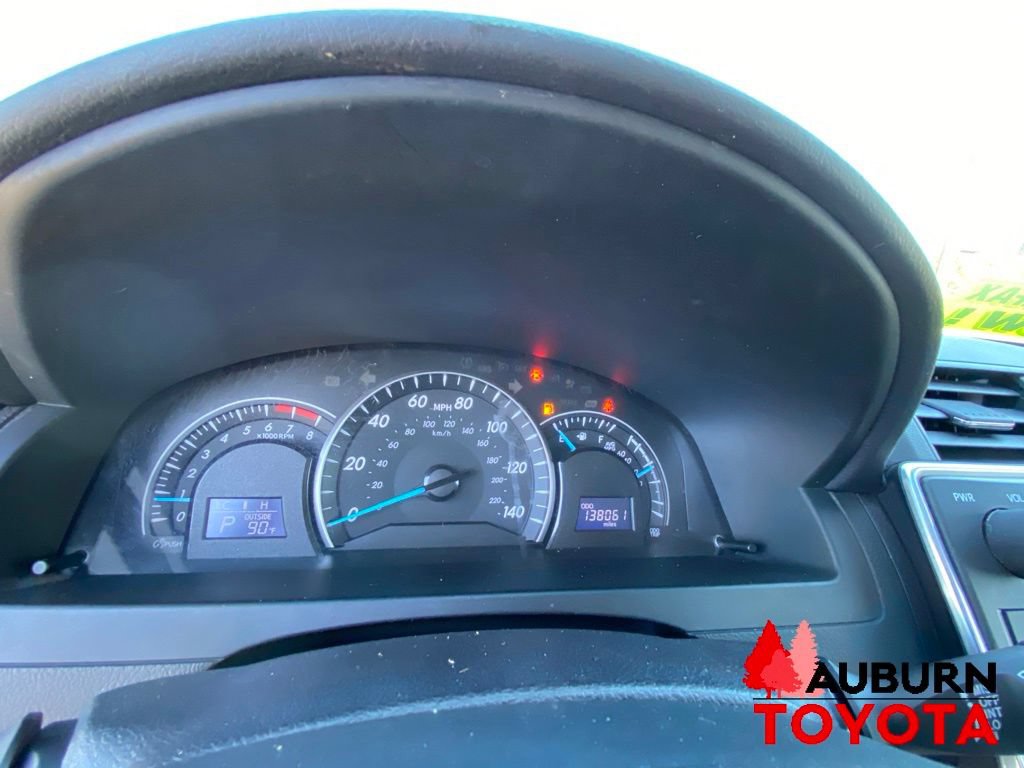 Used 2015 Toyota Camry LE FWD image 34