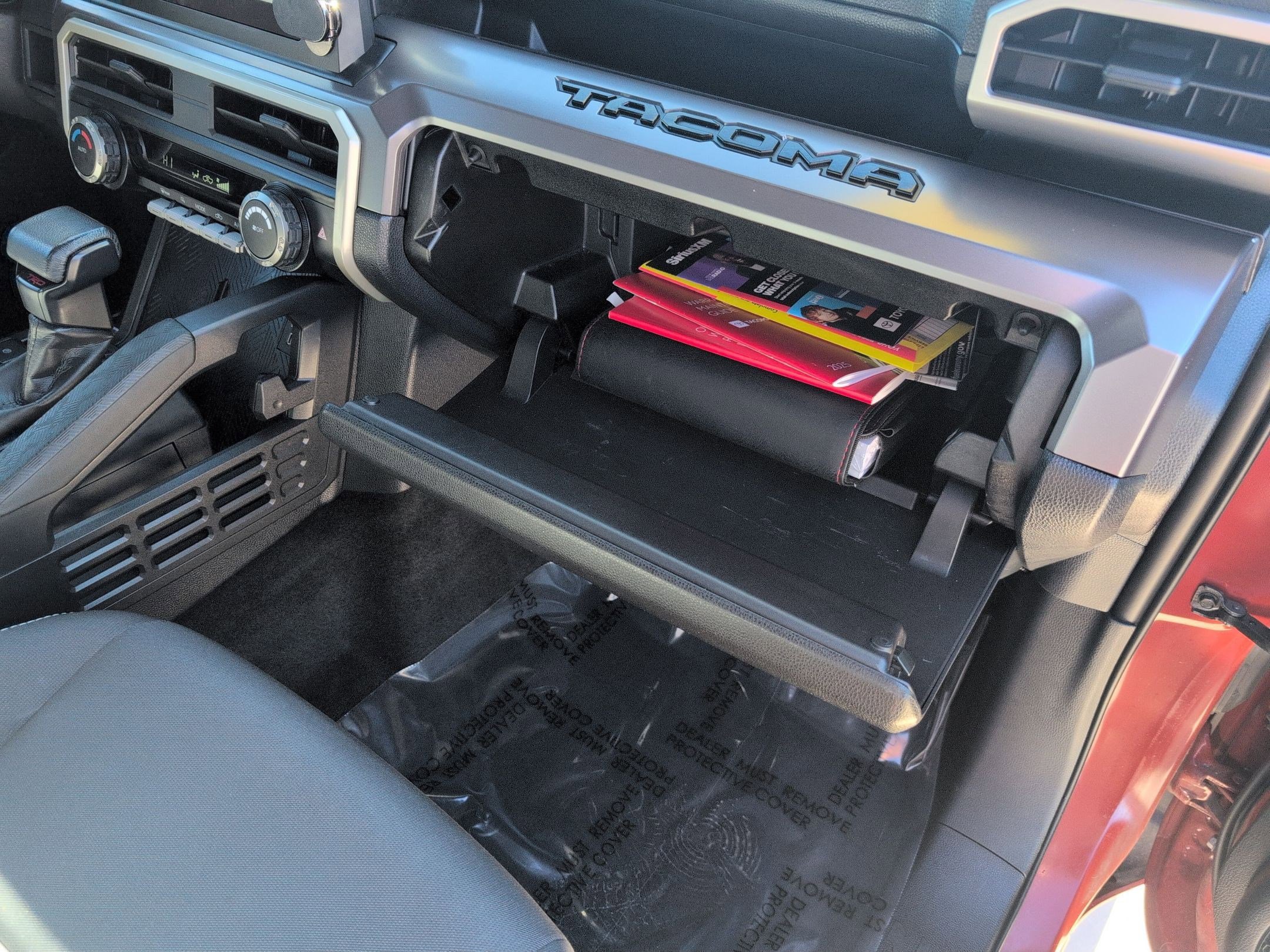 Used 2025 Toyota Tacoma TRD Sport image 30