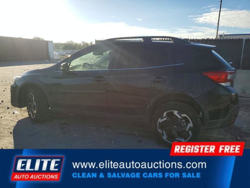 Used 2022 Subaru Crosstrek 2.5i Limited w/ Moonroof Package 2 AWD/4WD image 3
