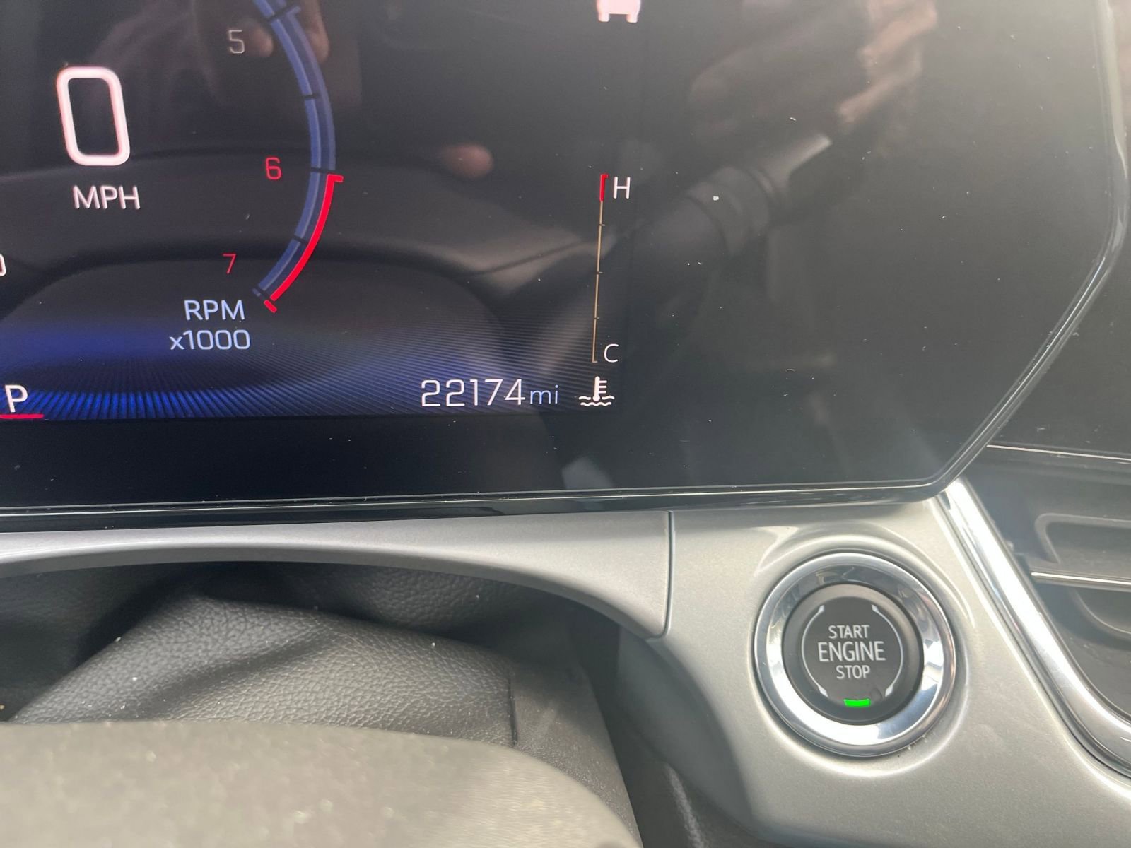 Used 2025 Chevrolet Trax LT image 38