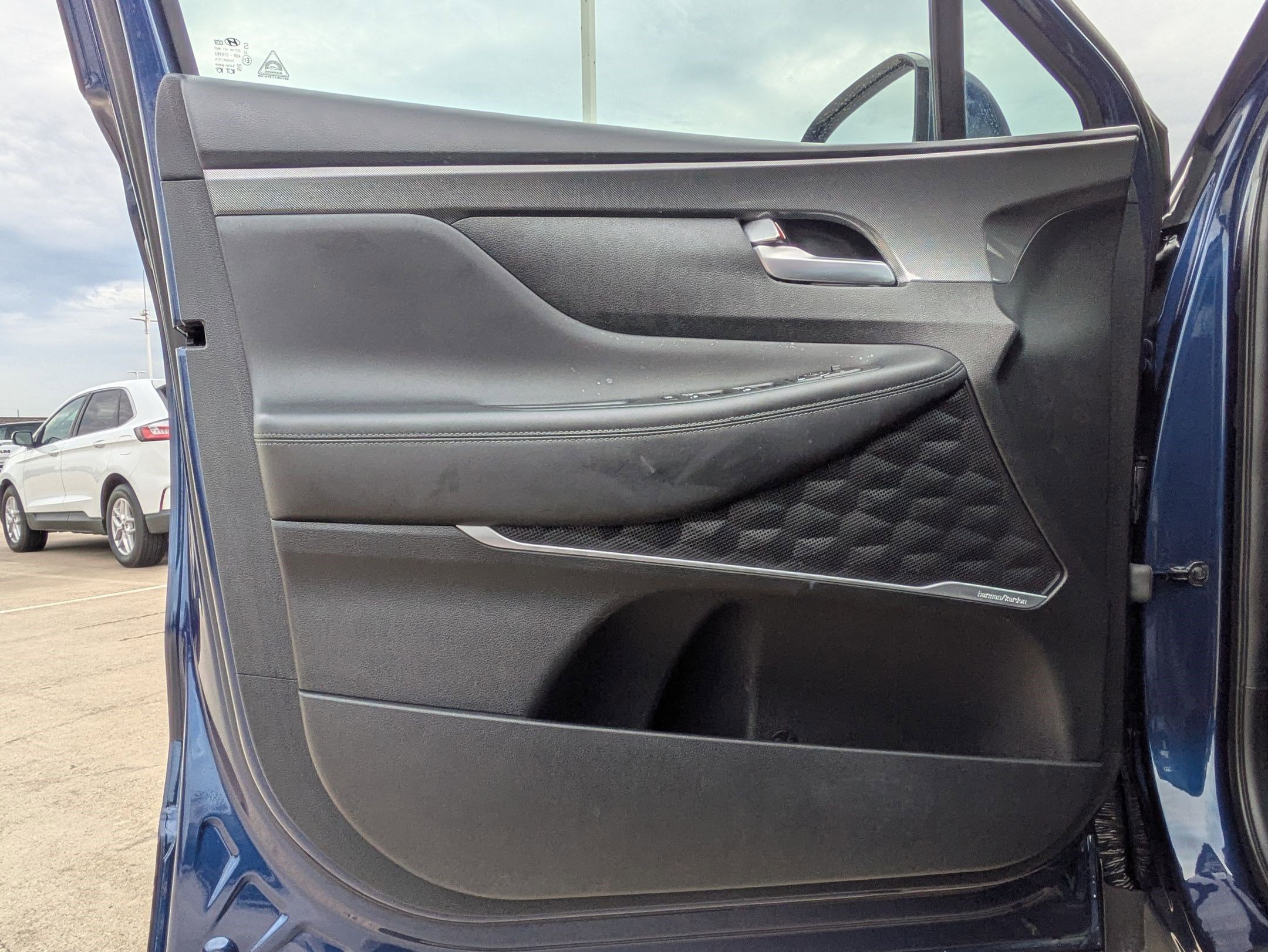 Used 2021 Hyundai Santa Fe SEL w/ Convenience + Premium Package image 14