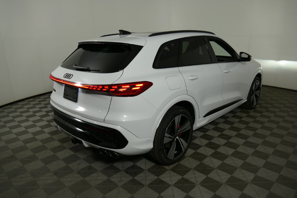 New 2026 Audi SQ5 Premium Plus AWD/4WD image 3