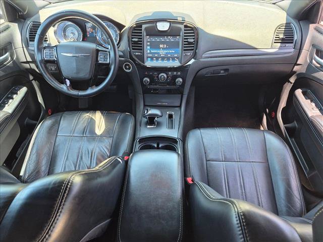 Used 2014 Chrysler 300 S RWD image 16