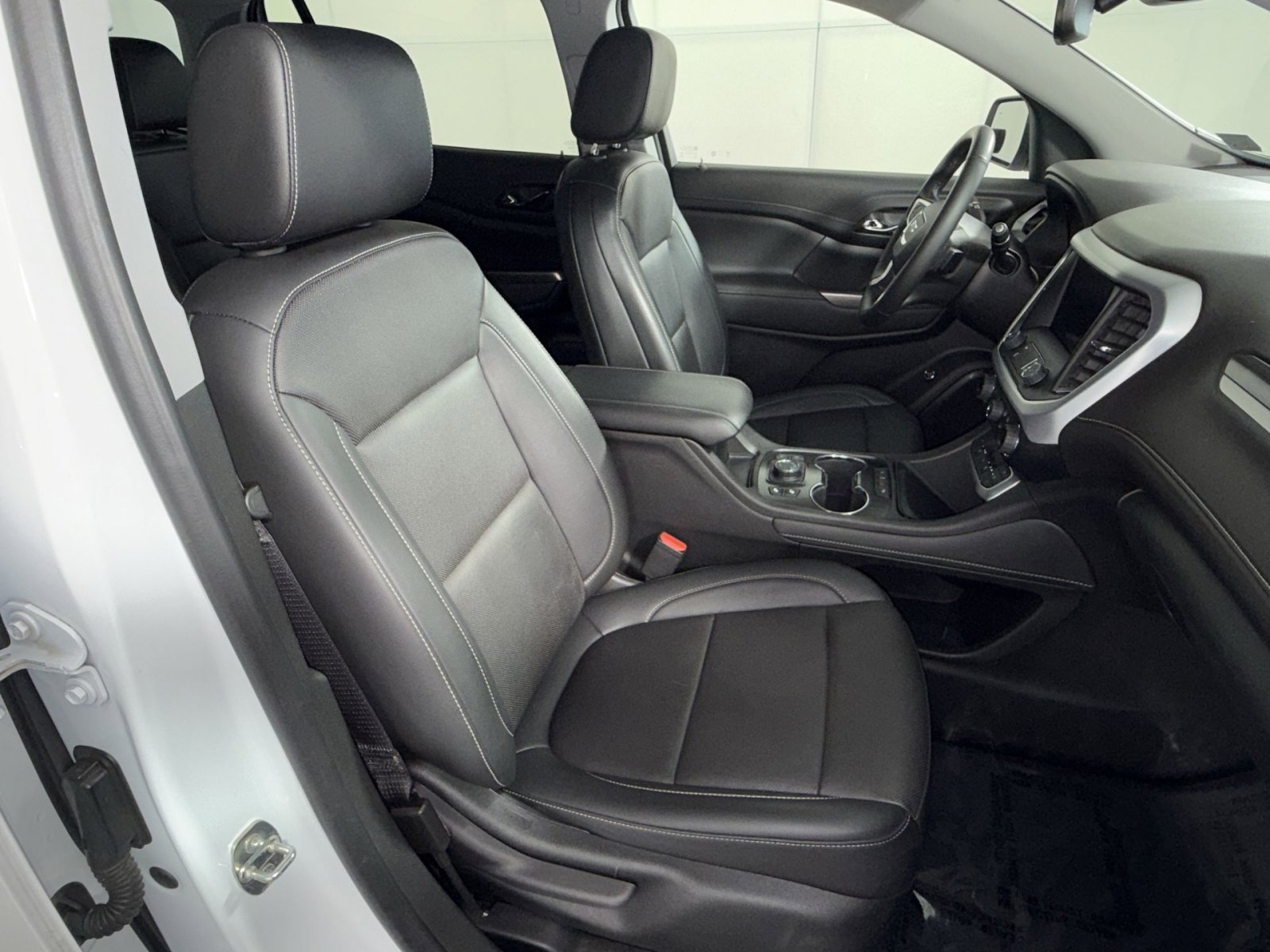 Used 2023 GMC Acadia SLT AWD/4WD image 26
