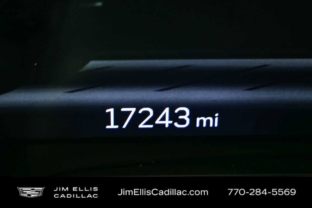 Certified 2024 Cadillac Lyriq Sport image 9