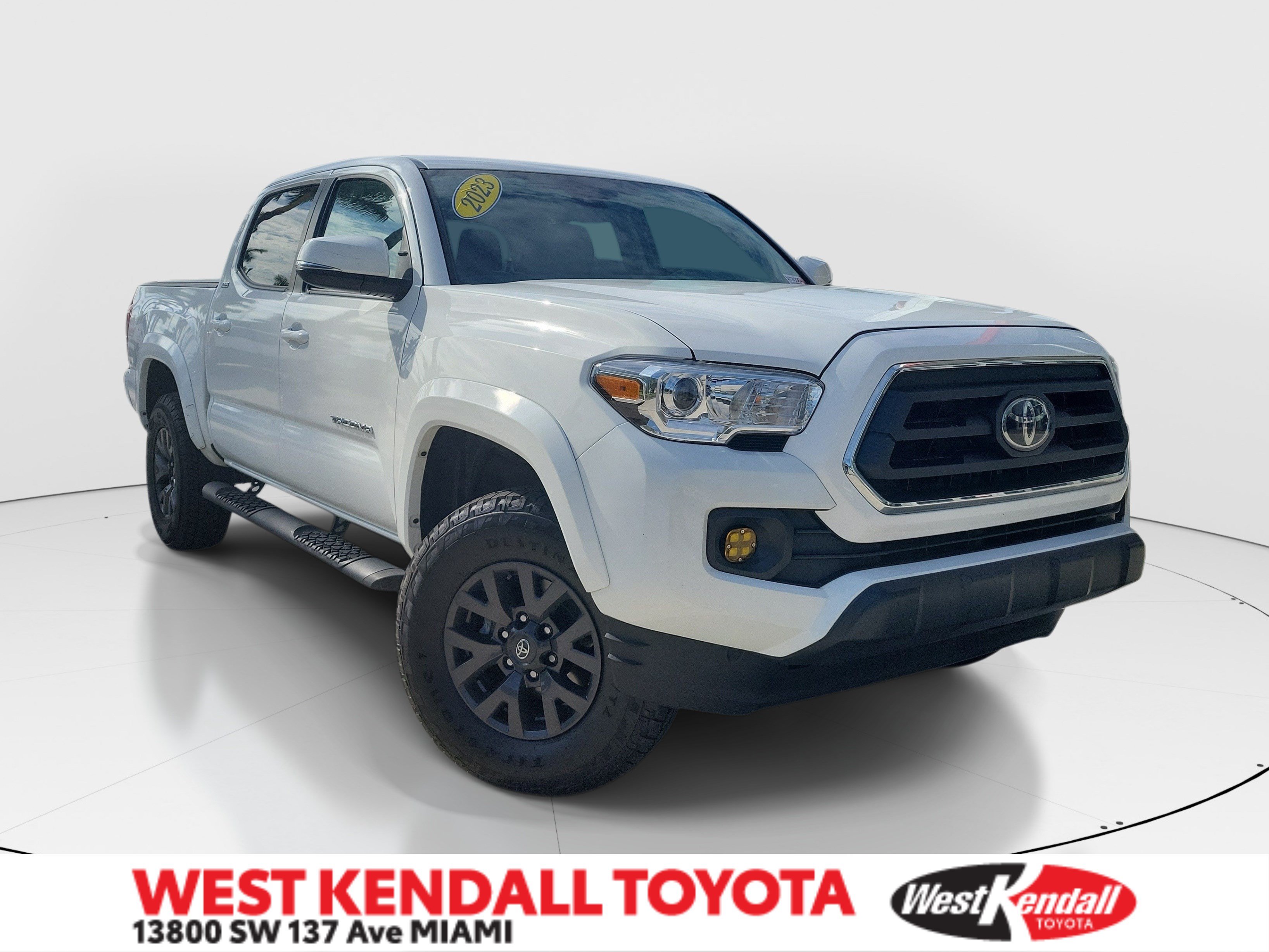 Used 2023 Toyota Tacoma SR5 AWD/4WD video 1