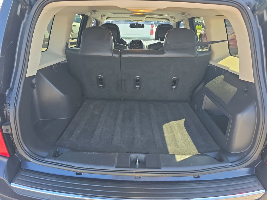 Used 2016 Jeep Patriot High Altitude FWD image 12