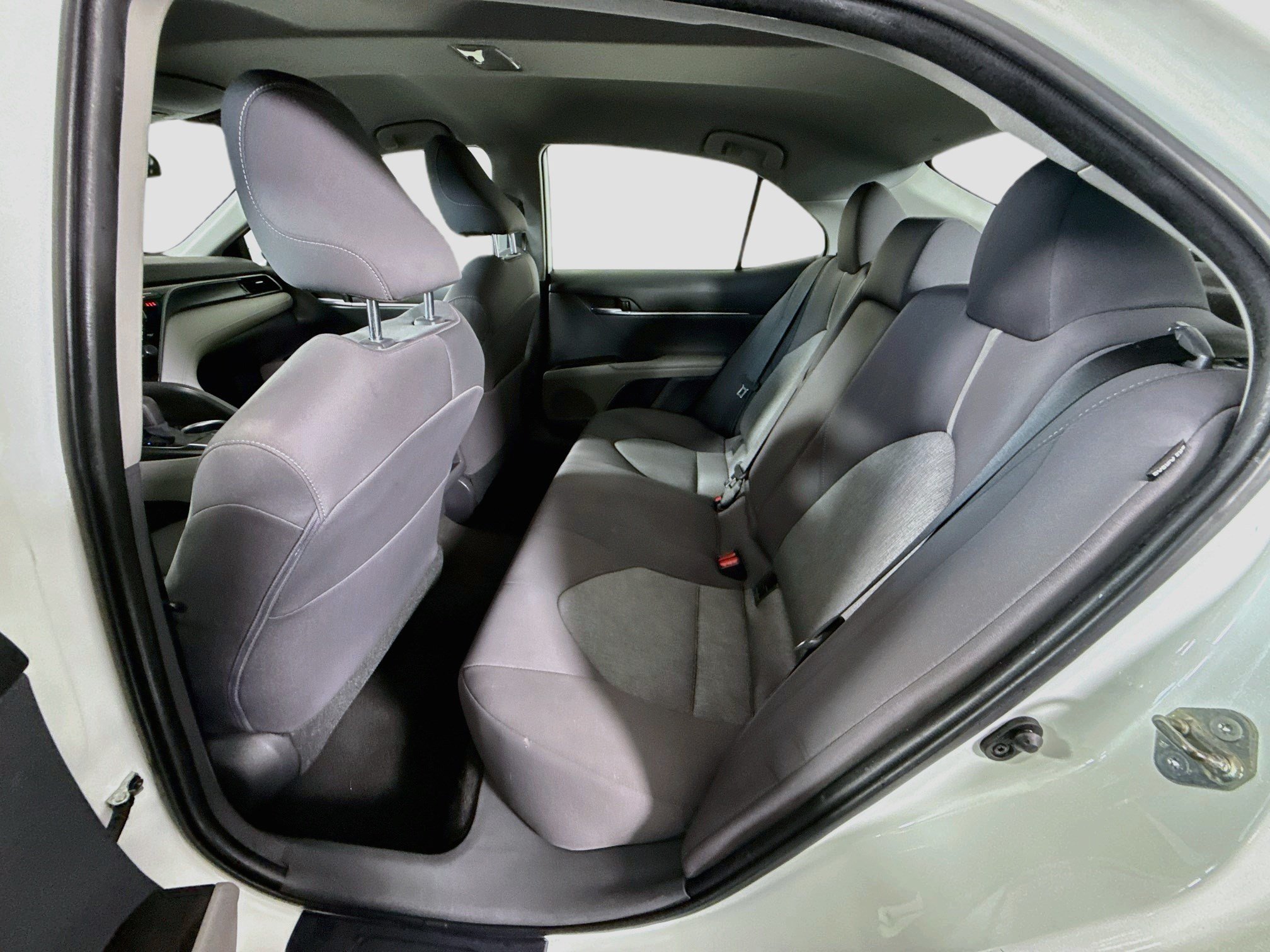 Used 2021 Toyota Camry LE FWD image 24