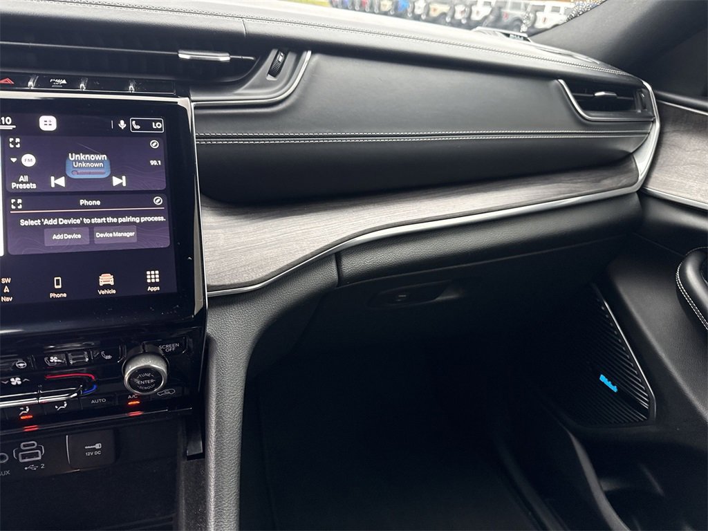 Used 2021 Jeep Grand Cherokee L Overland image 13