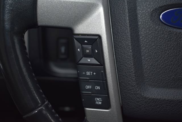 Used 2016 Ford Expedition Limited AWD/4WD image 24