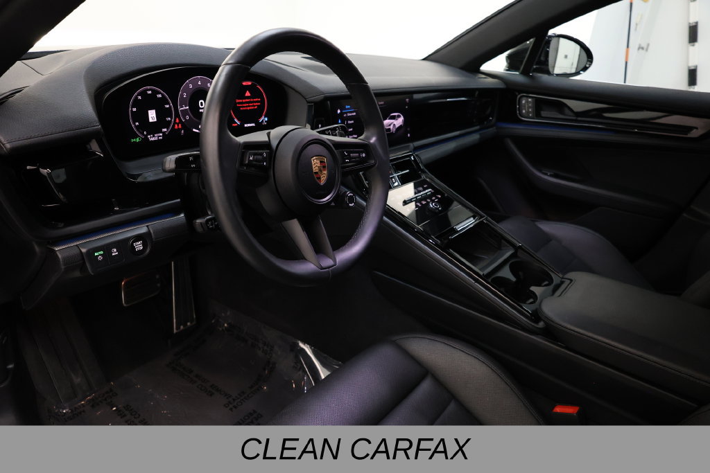 Used 2025 Porsche Panamera image 10