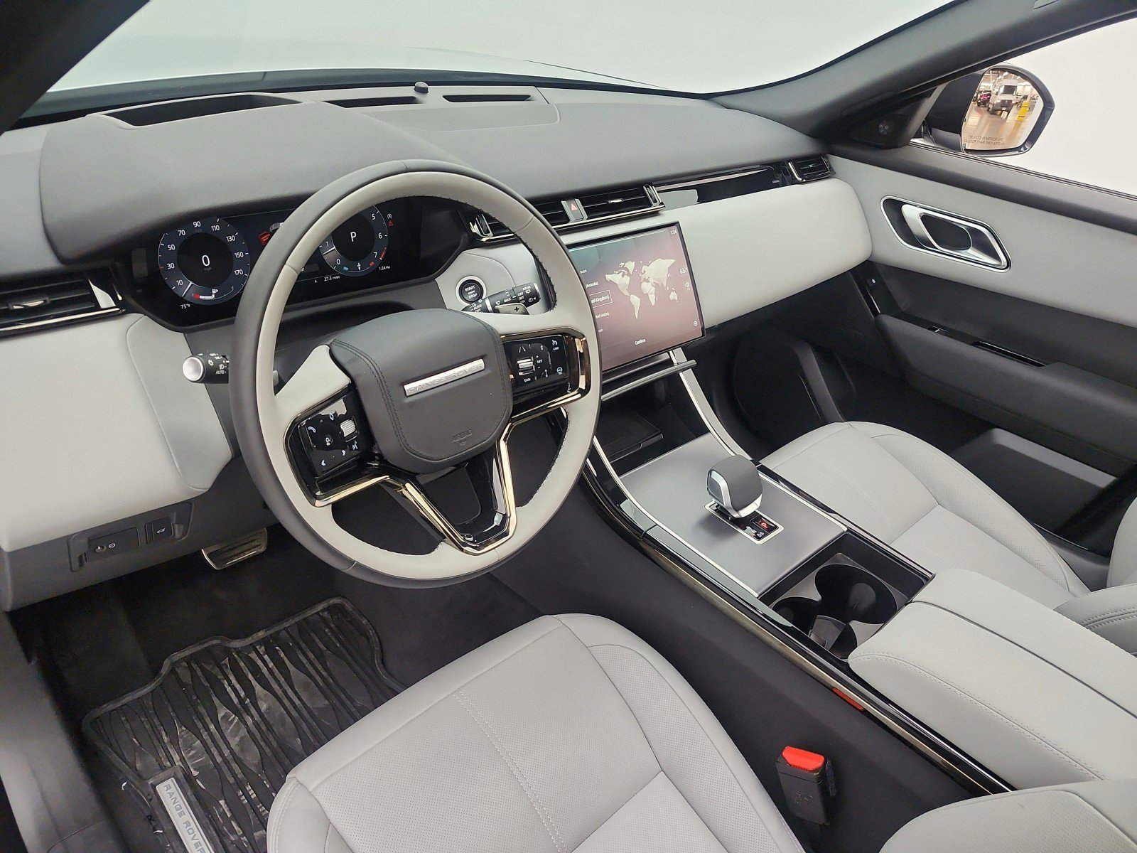 Used 2024 Land Rover Range Rover Velar Dynamic SE AWD/4WD image 9