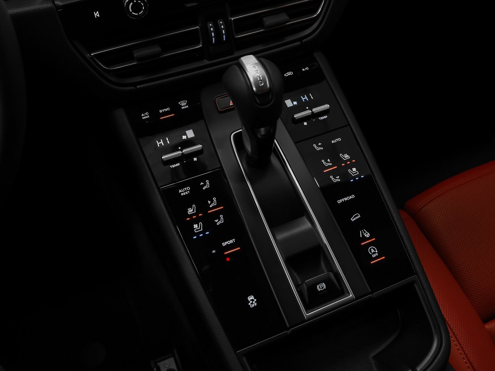 Certified 2026 Porsche Macan AWD/4WD image 35