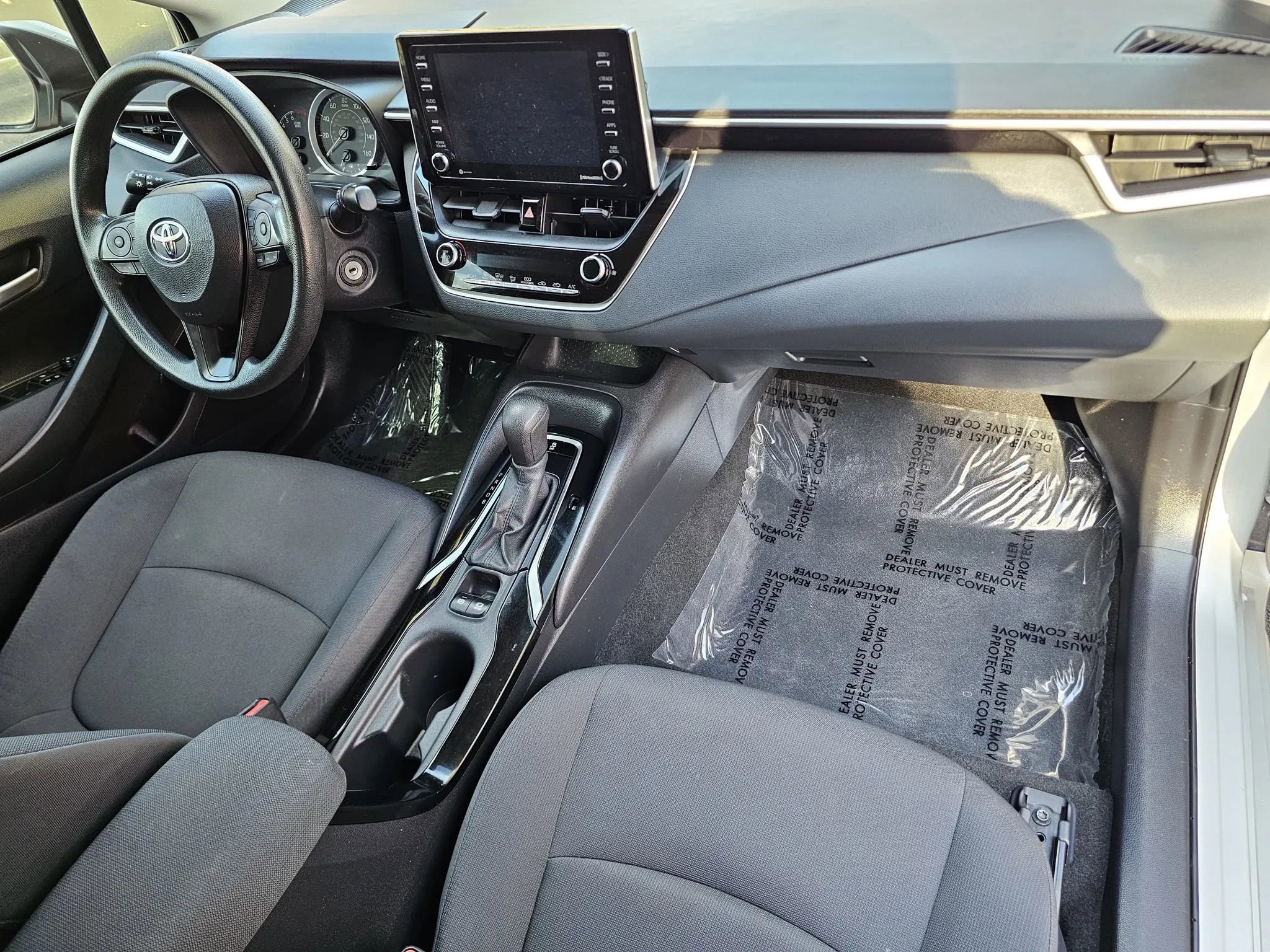 Used 2021 Toyota Corolla LE image 10