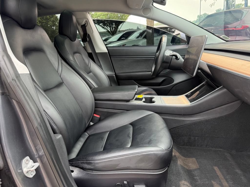 Used 2018 Tesla Model 3 Long Range AWD/4WD image 29