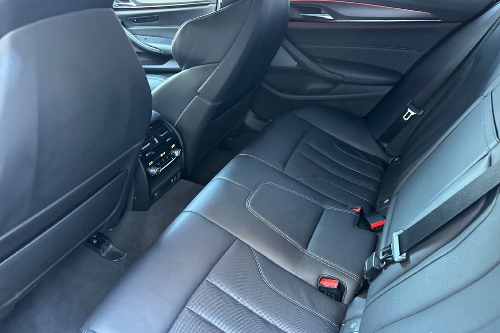 Used 2023 BMW M5 w/ Executive Package AWD/4WD image 7