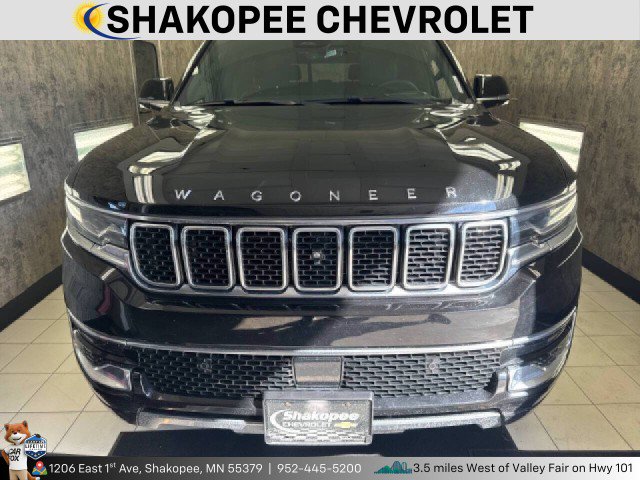 Used 2023 Jeep Wagoneer L Series III AWD/4WD image 2