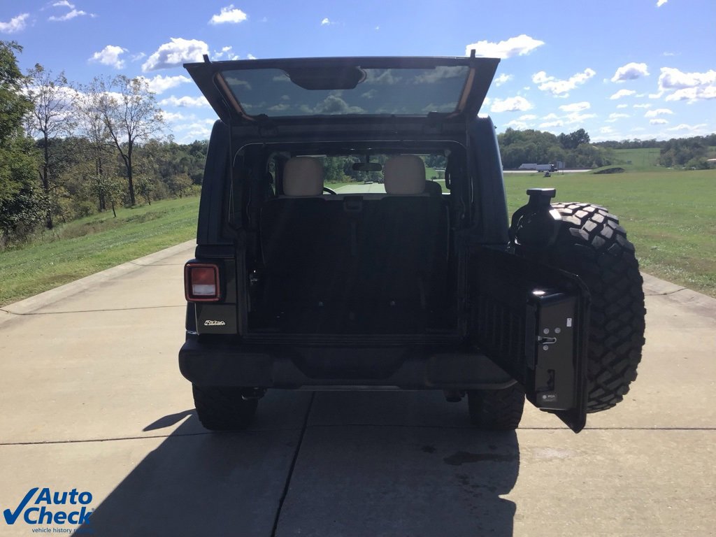 Used 2022 Jeep Wrangler Willys image 5