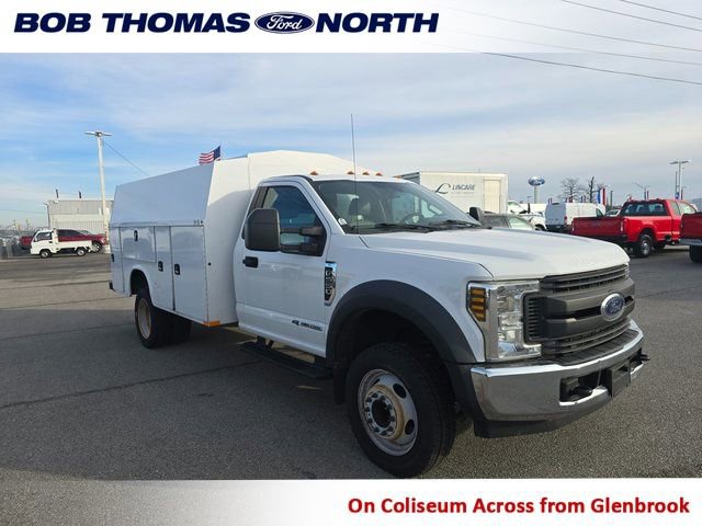 Used 2019 Ford F550 2WD Regular Cab Super Duty image 1