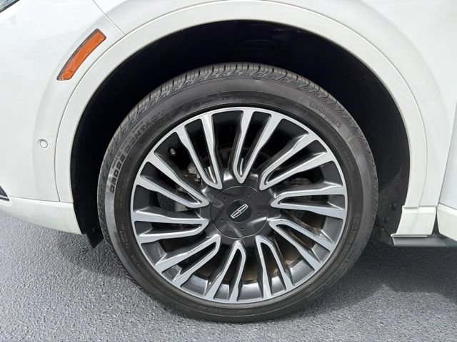 Used 2022 Lincoln Corsair Reserve w/ Equipment Group 201A AWD/4WD image 32