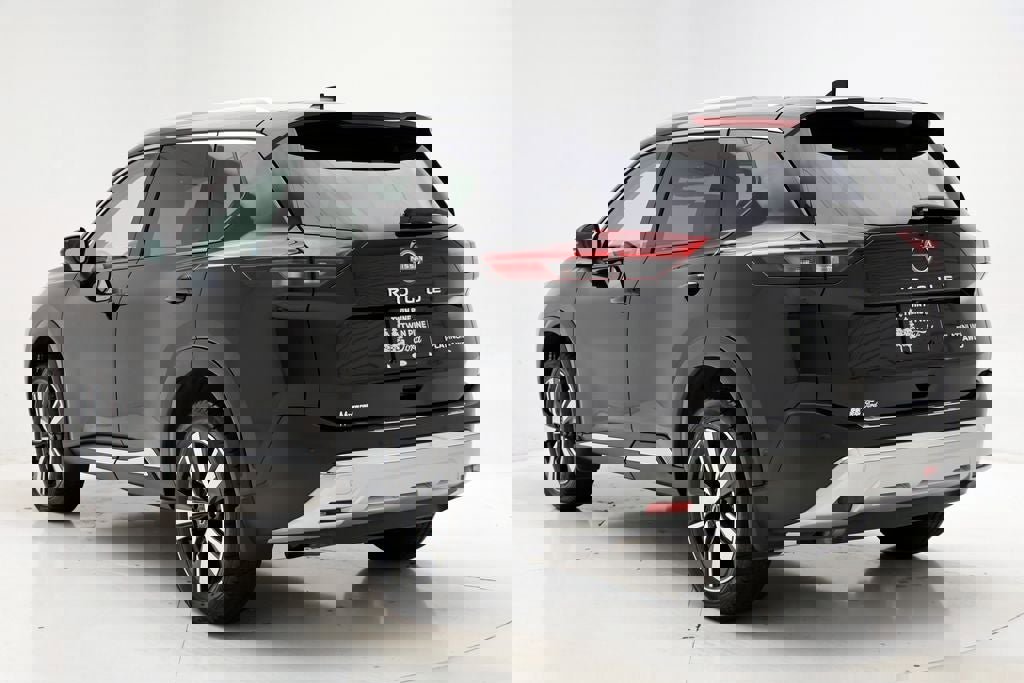 Used 2023 Nissan Rogue Platinum w/ Platinum Premium Package image 7