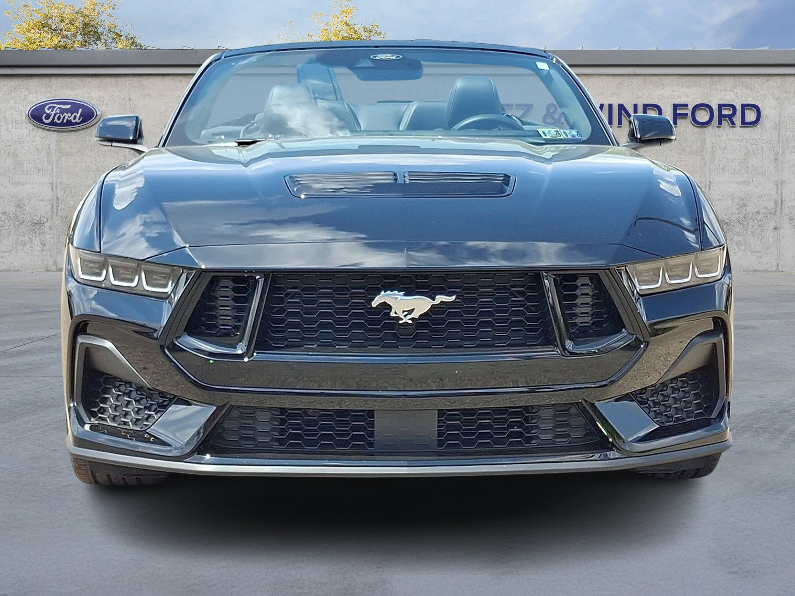 Used 2024 Ford Mustang GT Premium RWD image 2