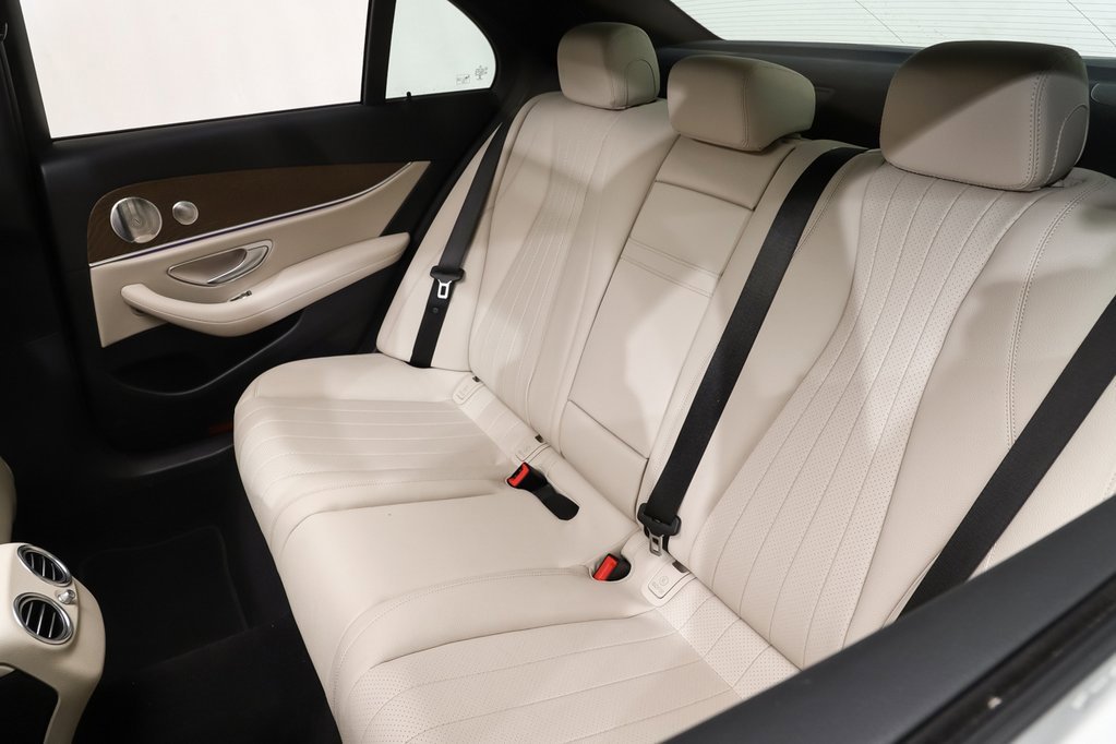 Certified 2022 Mercedes-Benz E 350 4MATIC Sedan image 11