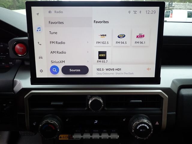 Certified 2024 Toyota Tacoma TRD Off-Road w/ TRD Off Road Upgrade Package AWD/4WD image 14