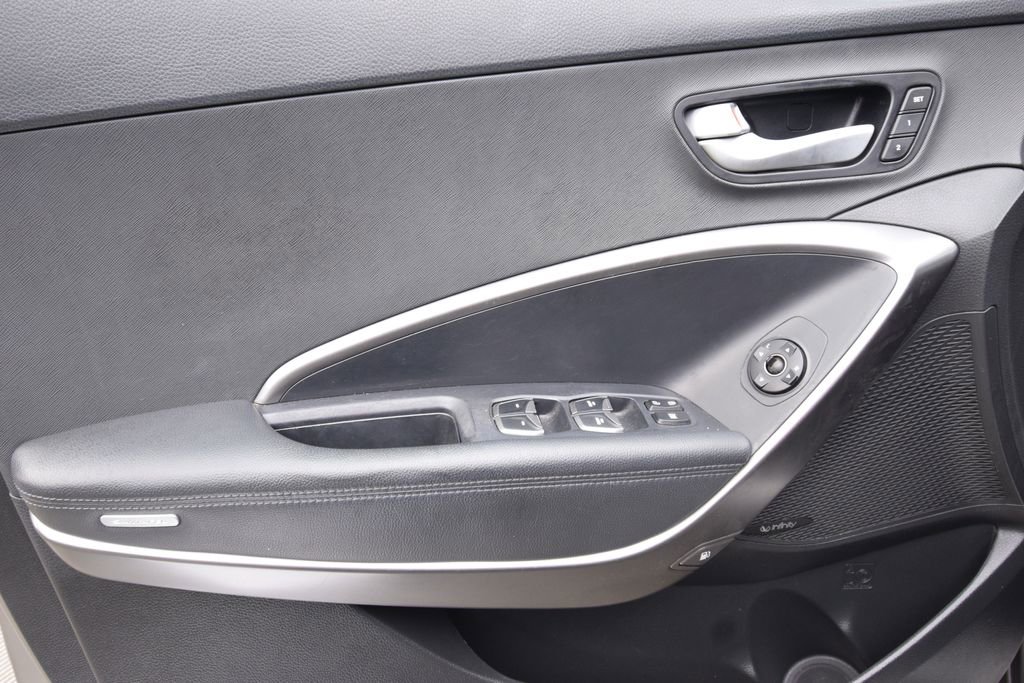 Used 2017 Hyundai Santa Fe Sport w/ 2.0T Ultimate Tech Package 05 image 25