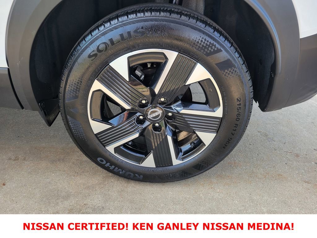 Certified 2025 Nissan Kicks SV AWD/4WD image 20