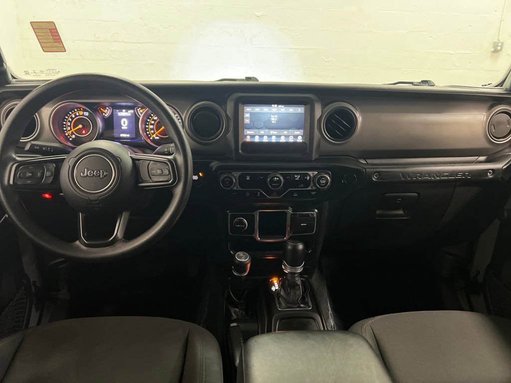 Used 2022 Jeep Wrangler Sport image 12