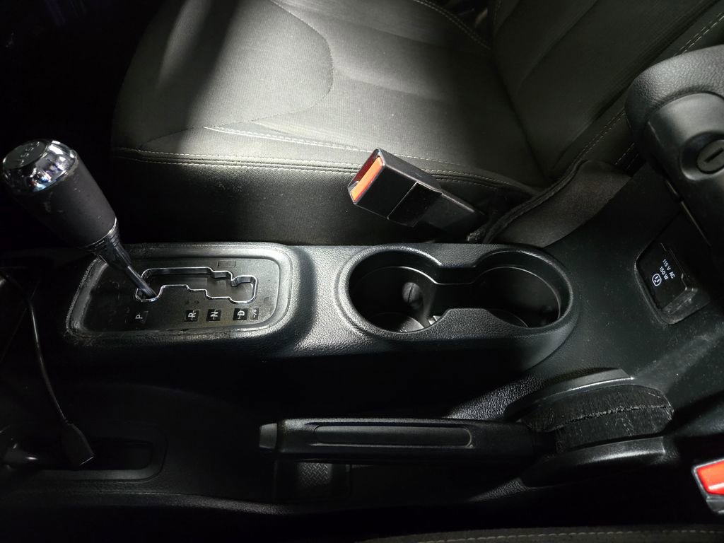 Used 2018 Jeep Wrangler Rubicon w/ Power Convenience Group AWD/4WD image 23