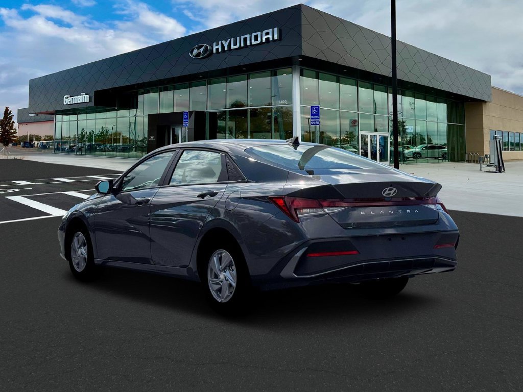 New 2026 Hyundai Elantra SE FWD image 5