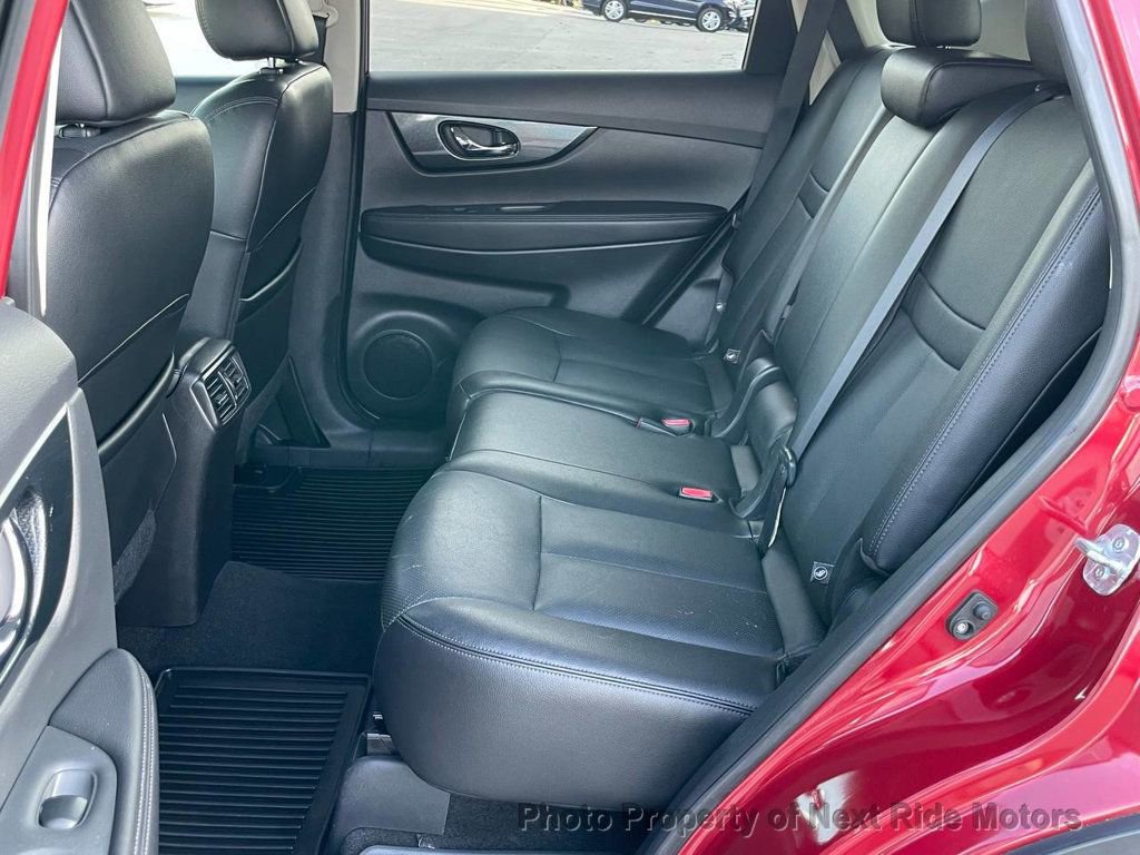 Used 2016 Nissan Rogue SL w/ SL Premium Package image 11