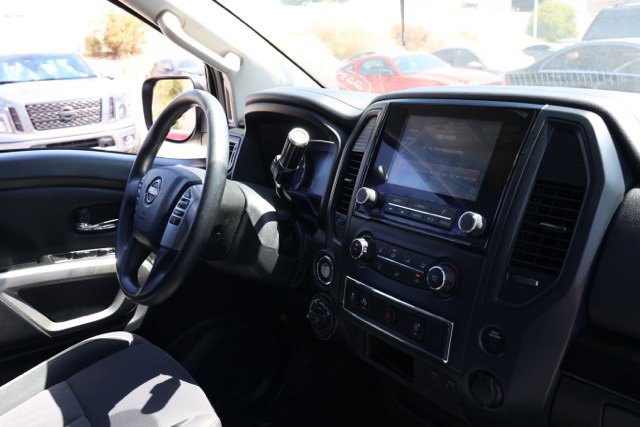 Used 2023 Nissan Titan SV image 19
