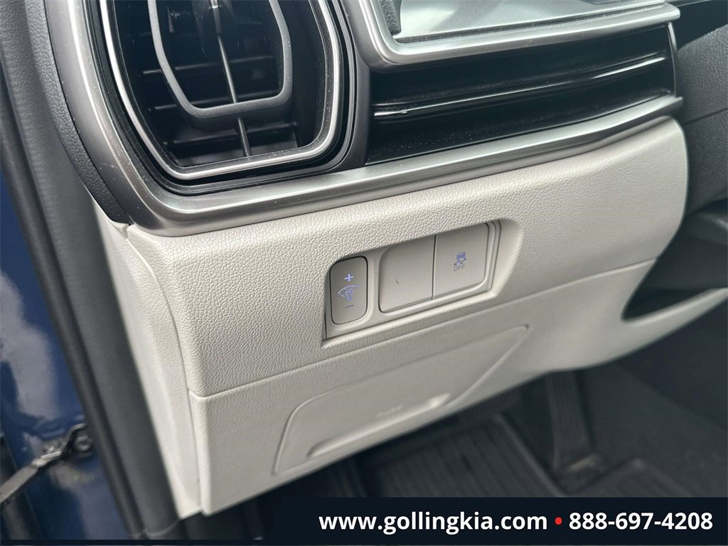 Certified 2024 Kia Sorento S w/ Panoramic Sunroof Package image 19