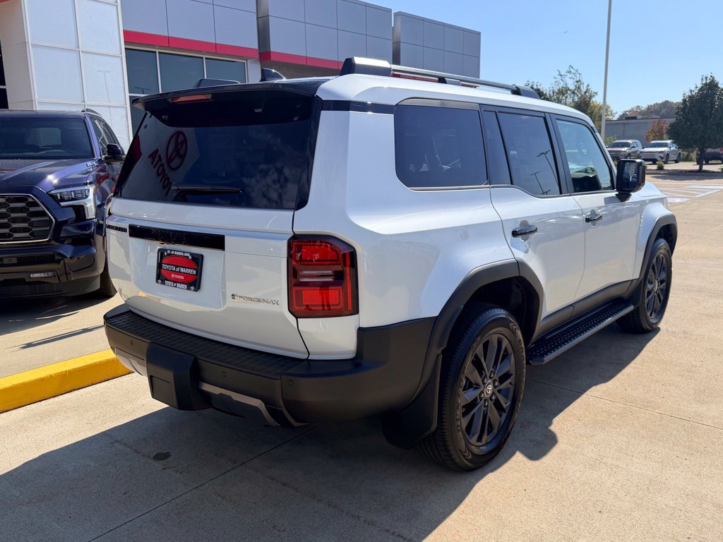 New 2027 Toyota Land Cruiser w/ Premium Package AWD/4WD image 4