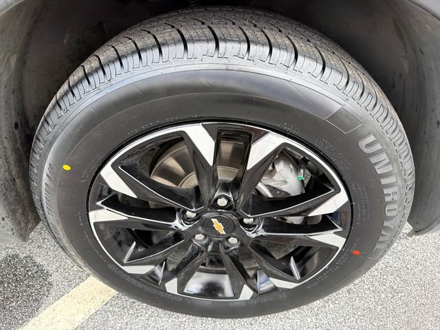 Used 2022 Chevrolet TrailBlazer LT w/ Convenience Package FWD image 12