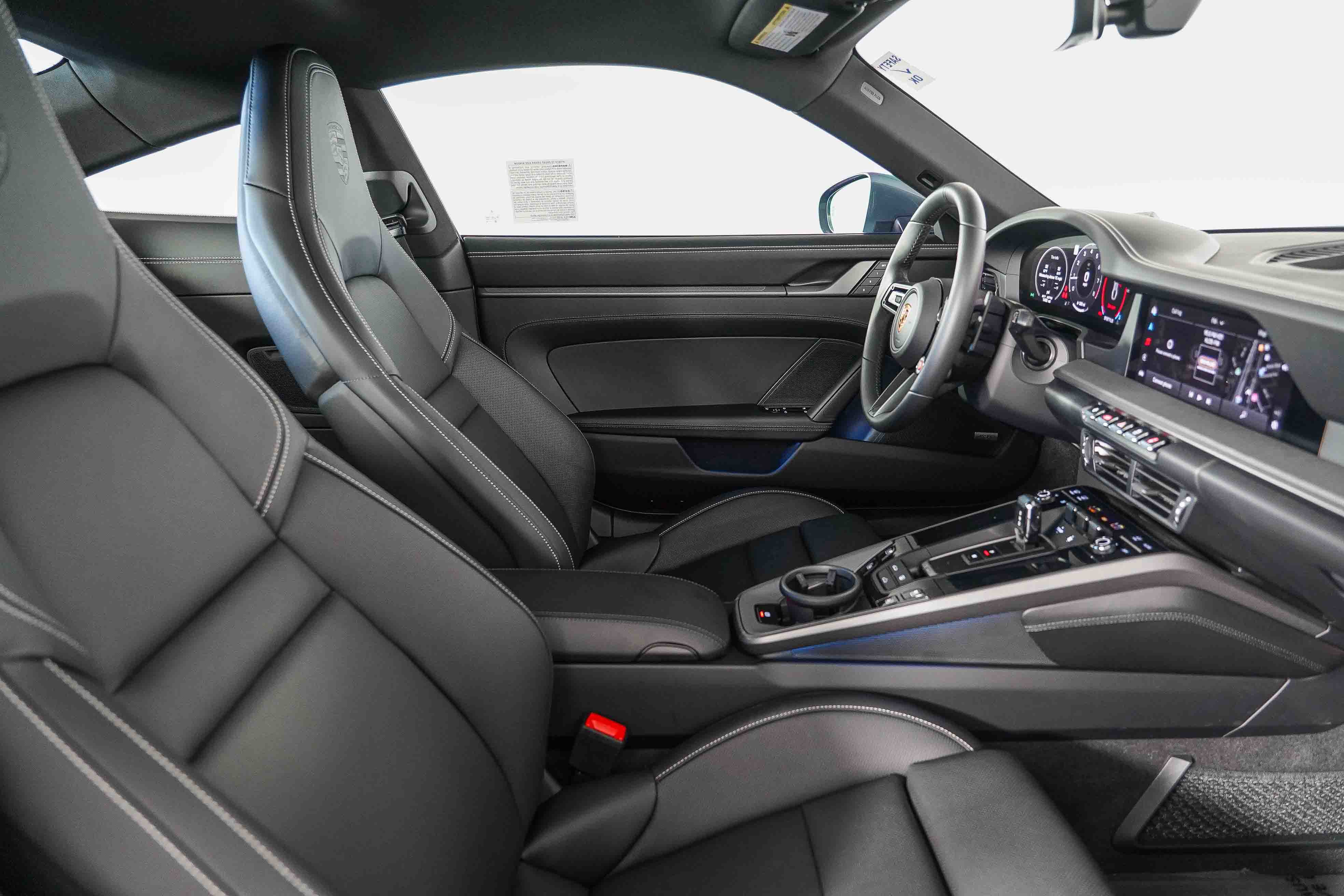 Used 2025 Porsche 911 Carrera image 23