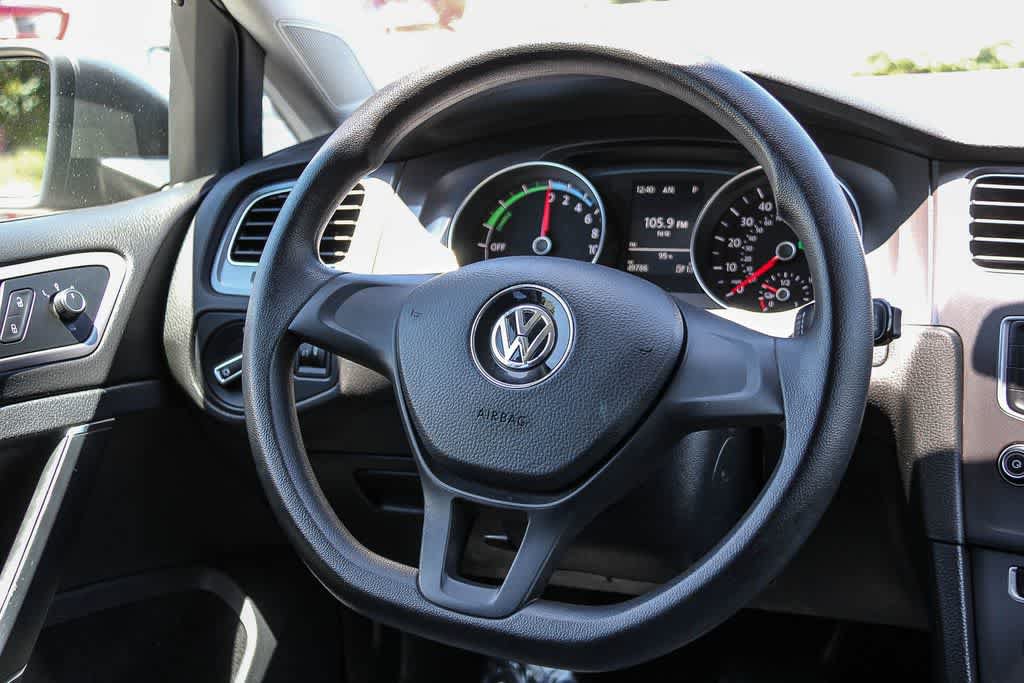 Used 2015 Volkswagen e-Golf Limited Edition FWD image 15