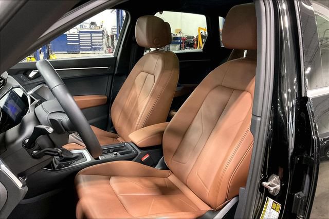 Certified 2023 Audi Q3 2.0T Premium w/ Convenience Package AWD/4WD image 25