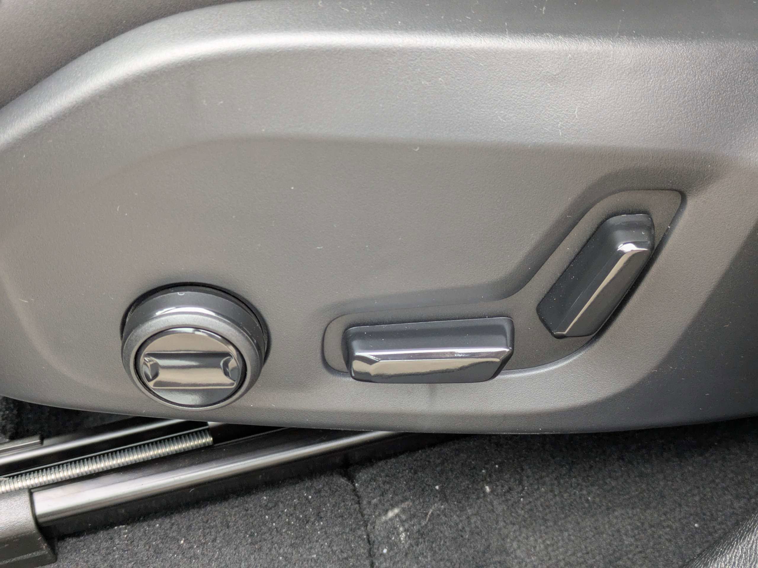 New 2026 Volvo XC60 B5 Plus w/ Protection Package Premier image 21