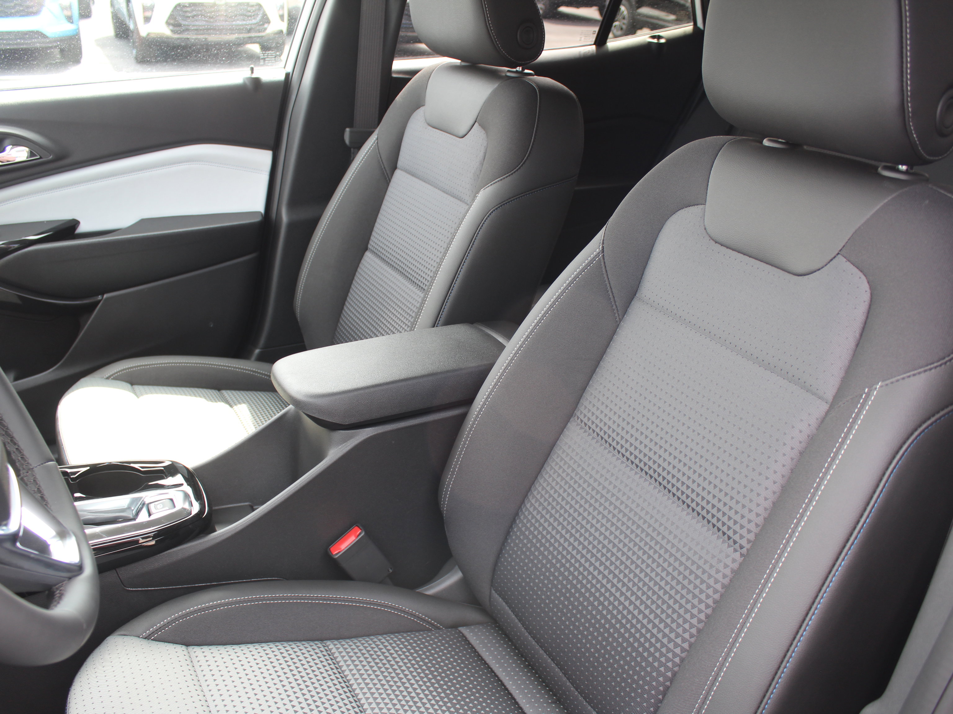 New 2026 Chevrolet Trax LT image 9